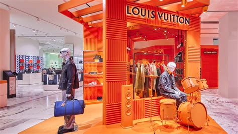 de bijenkorf louis vuitton|Louis Vuitton dam amsterdam.